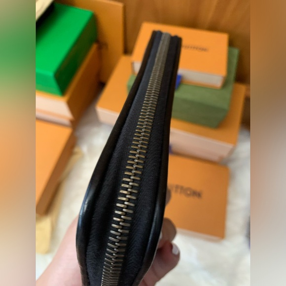 Sale❌❌❌❌Bottega Veneta Intrecciato Zip Around Long Wallet 🖤🖤🖤 - Picture 9 of 16